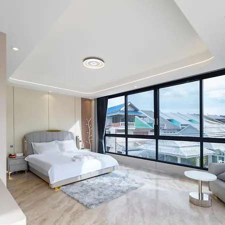 Jomtien Beach 5 Bedrooms - Independent Swimming Pool And Ktv Exterior photo